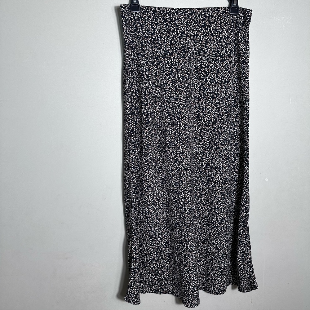 Black and White Floral Maxi Skirt - Picture 1 of 6